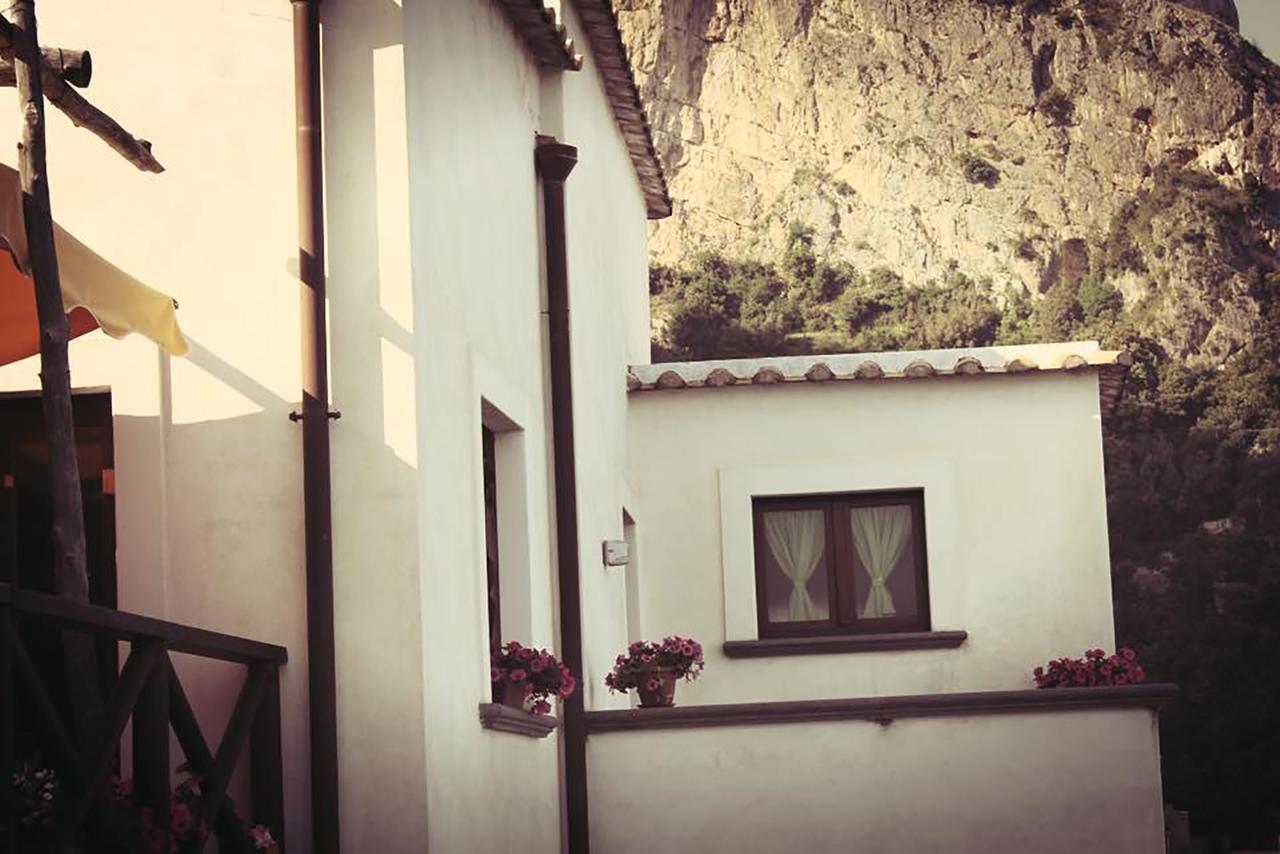 L'Antico Borgo Dei Limoni Bed & Breakfast Amalfi Eksteriør bilde